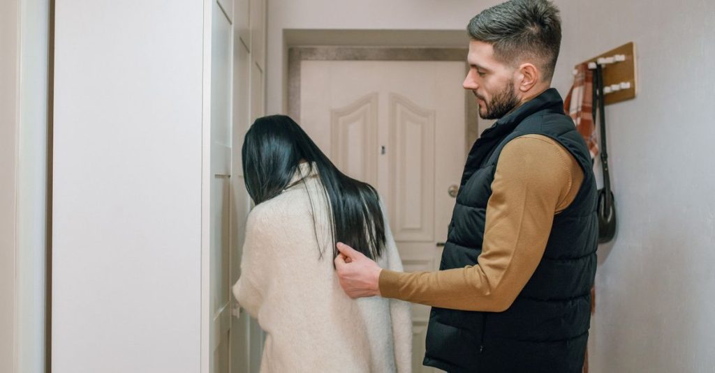 עורך דין לענייני מקרקעין בגירושין: איך מחלקים דירה ונכסים