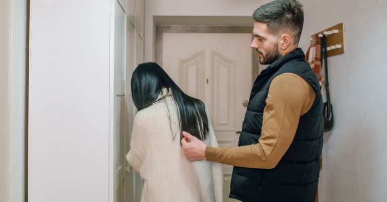 עורך דין לענייני מקרקעין בגירושין: איך מחלקים דירה ונכסים